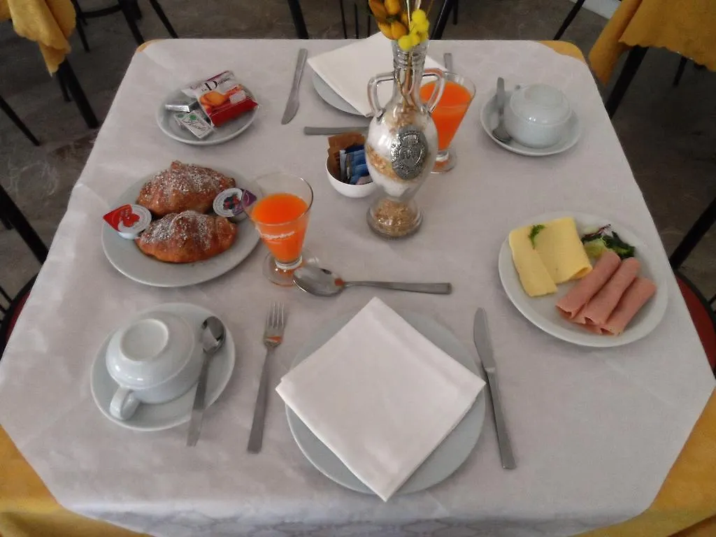 ***  Hotel La Dolce Vita Rimini Olaszország